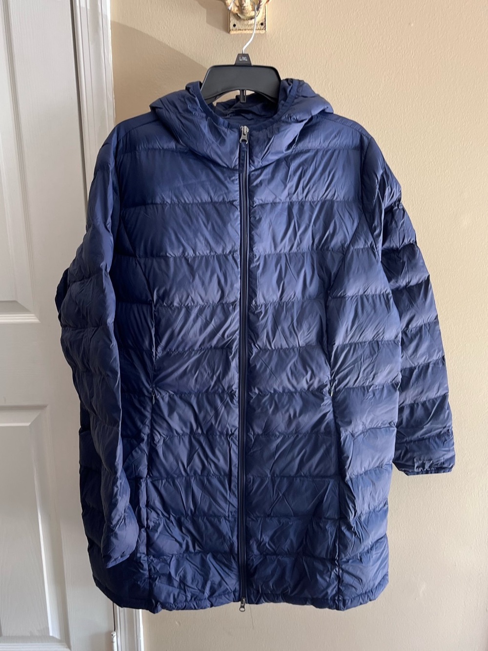 Amazon Essentials Navy Quilted Hooded Puffer